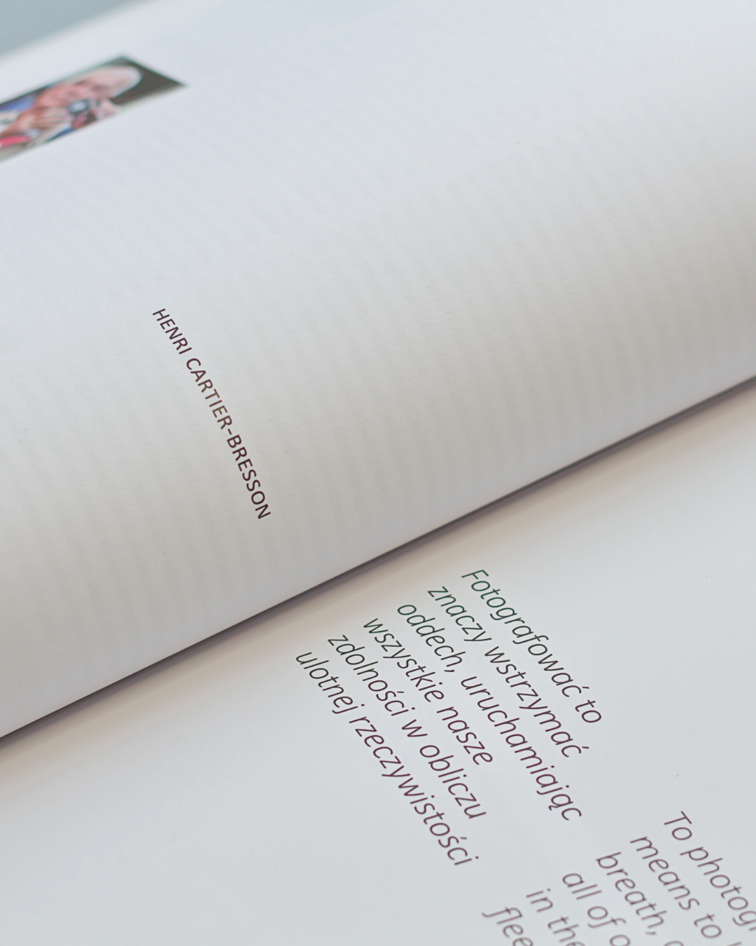 Publikacja Zbigniewa Latały Gra z wyobraźnią / Playing with inagination zaprojektowana przez Voit Studio, detal